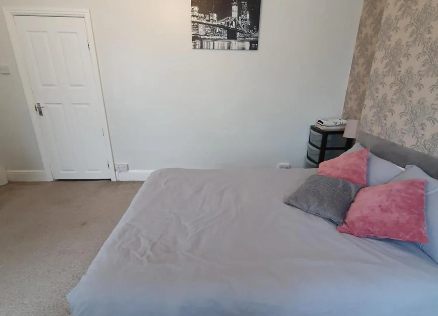 Private Luxury Double Room In Cardiff United Kingdom