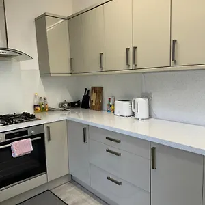 Grangetown Stylish 3bed House. Cardiff